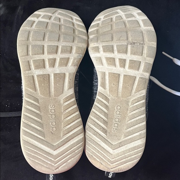 Adidas Sneakers - Black and White Duo - Picture 7 of 7